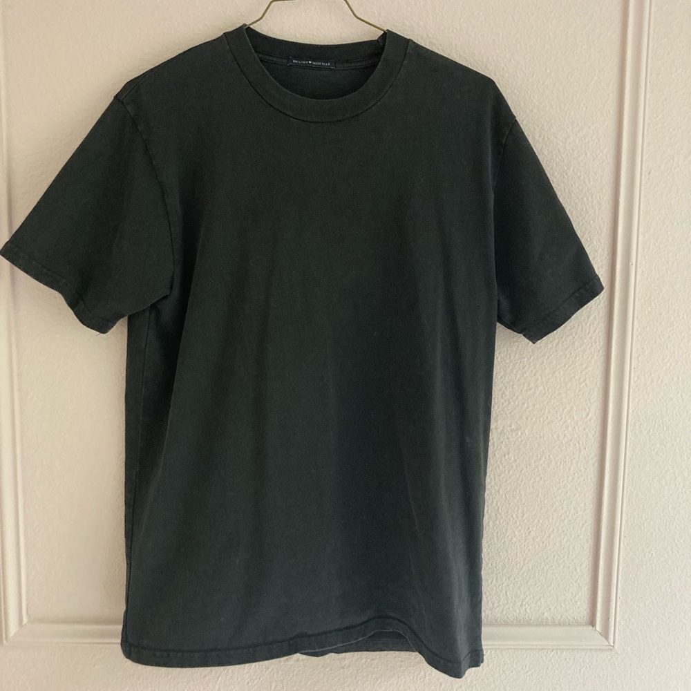 BRANDY MELVILLE thick fabric oversized black faded t-shirt.